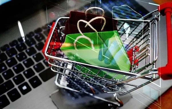 E-ticaret firmalarına yeni düzenleme! Bildirmeyene ceza geliyor